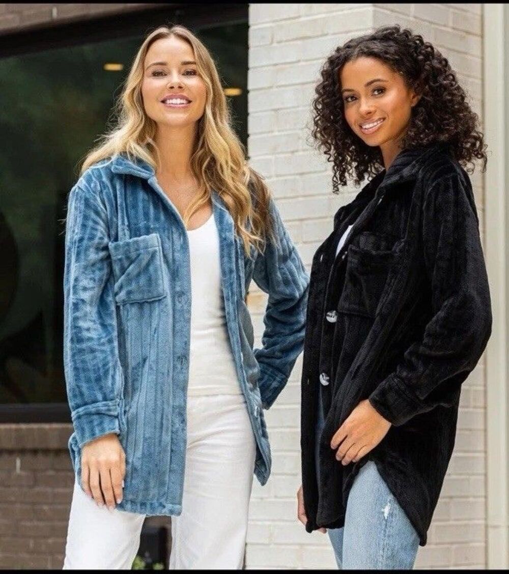 Softies Women's Blue Fleece Button-Front Collared Robe Jacket w/ Pockets M - Picture 4 of 10